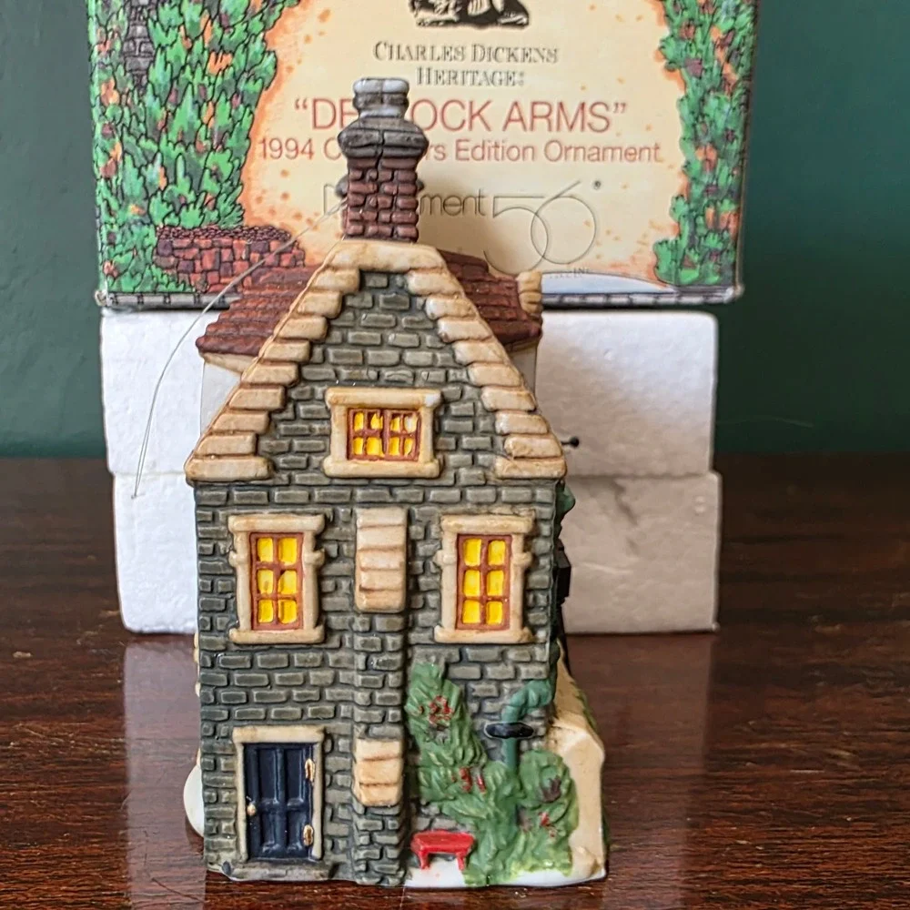 Dept 56 Dedlock Arms Ornament 1994 Collectors Edition Dickens Village Series